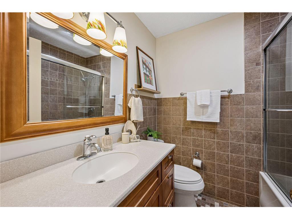 18025 28th Avenue N Plymouth MN 55447 7086882 image28