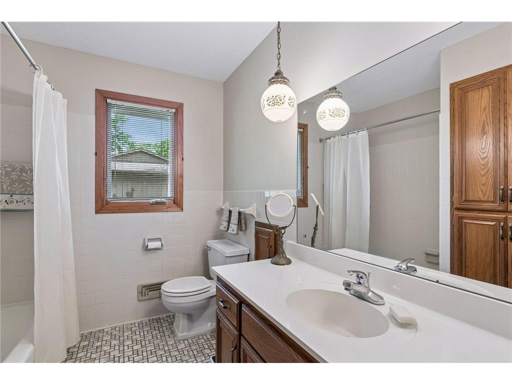 18025 33rd Avenue N Plymouth MN 55447 7084525 image13