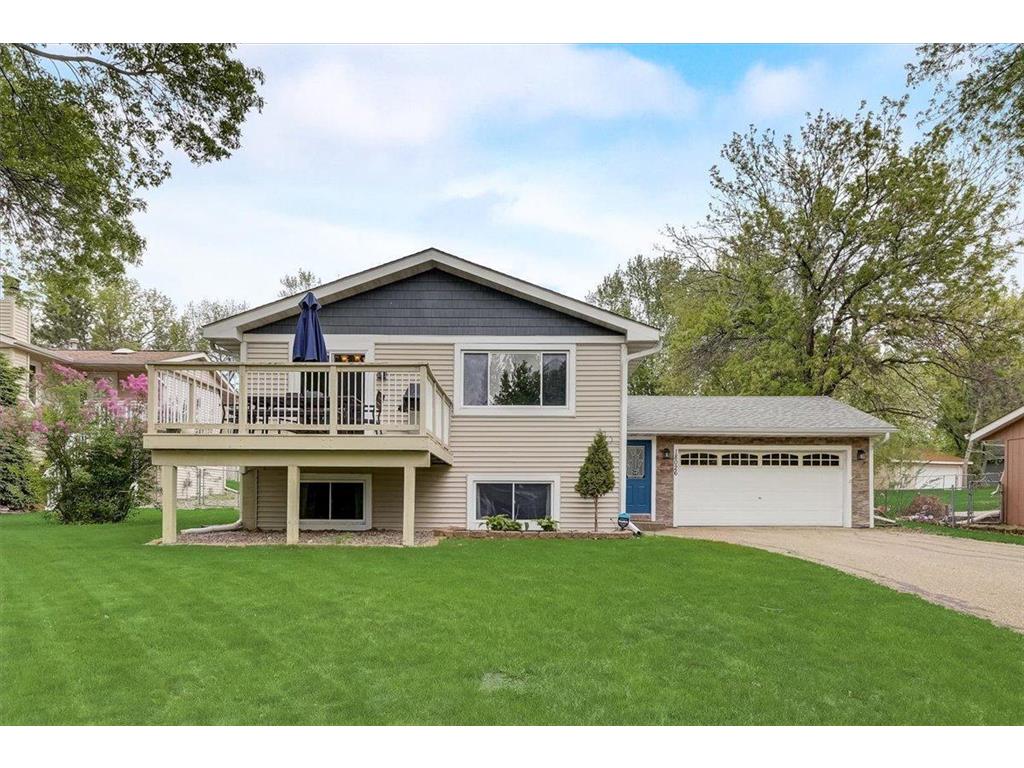 18026 Weaver Lake Drive Maple Grove MN 55311 - Weaver 6374119 image1