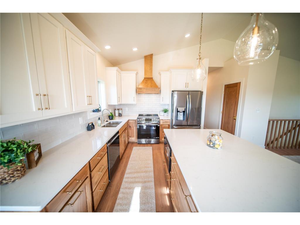 1803 20th Ave Cir NE Kasson MN 55944 6696131 image11