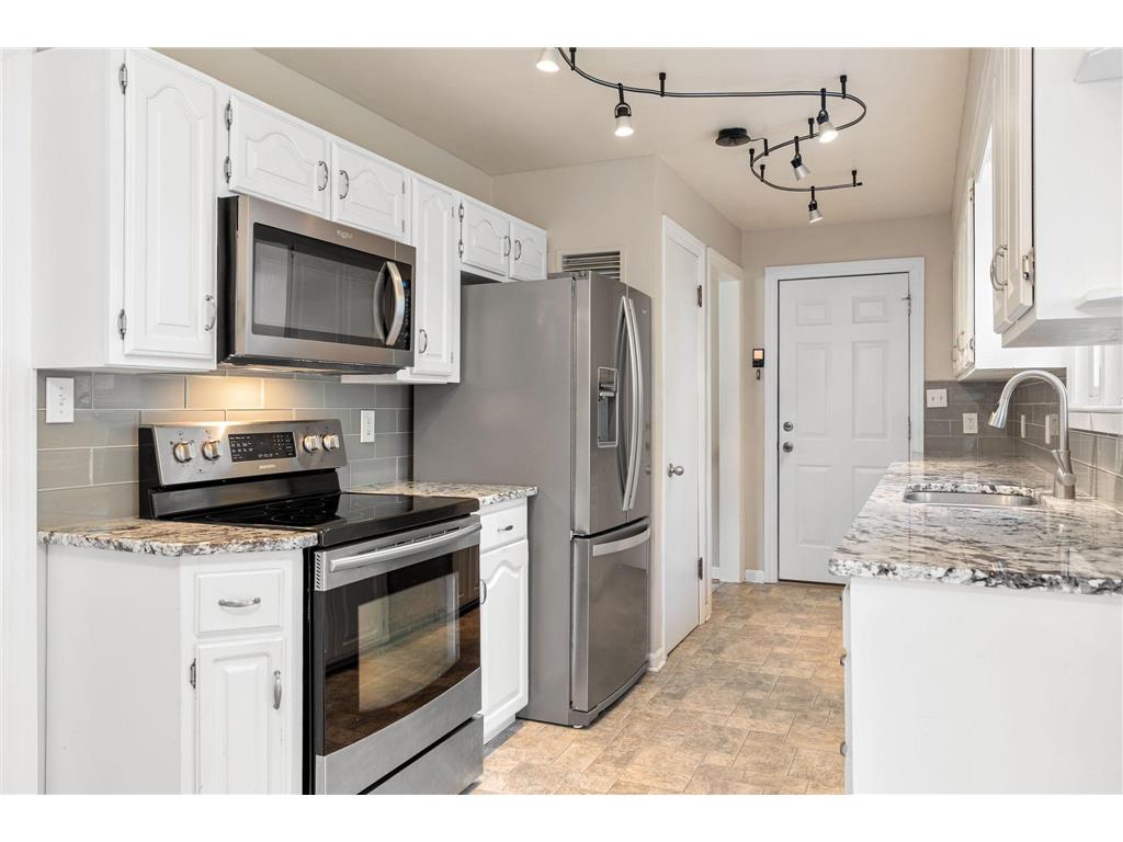 1803 5th Avenue SW Austin MN 55912 7067783 image19