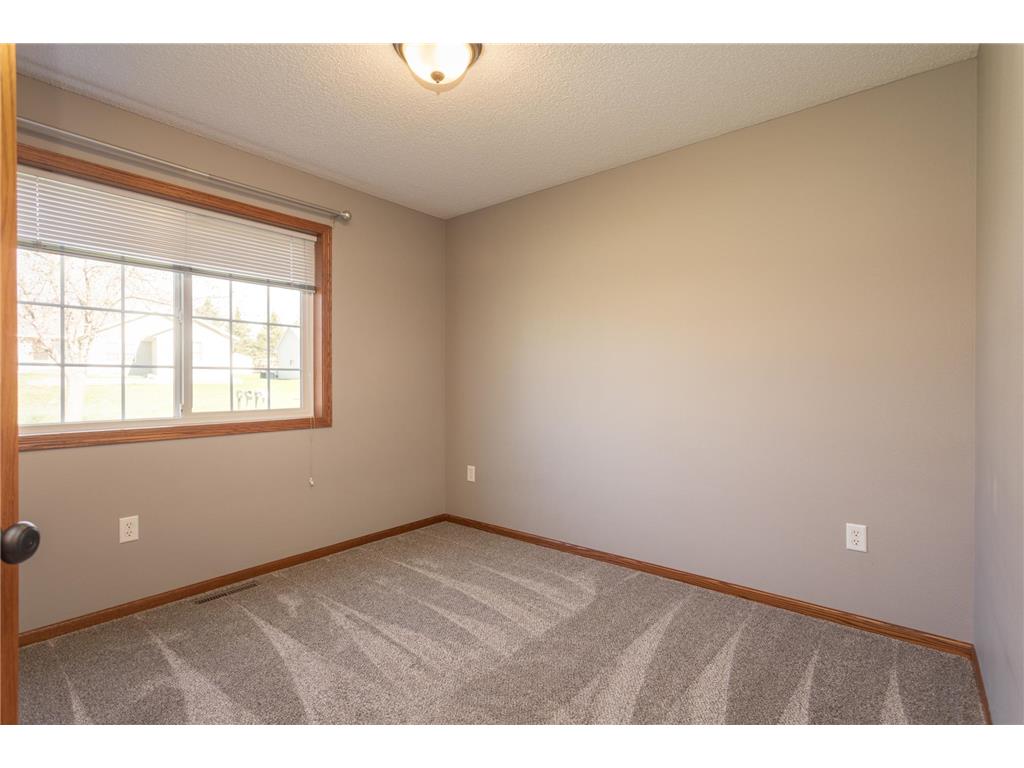 1803 Jasmine Drive Alexandria MN 56308 7054247 image16