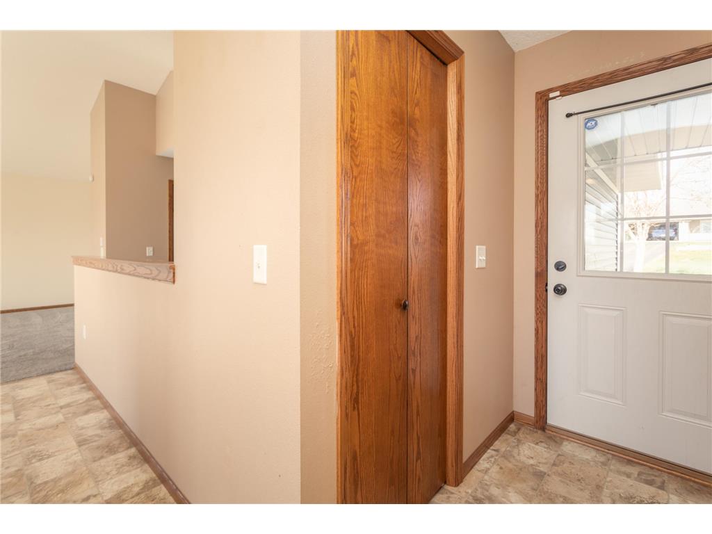 1803 Jasmine Drive Alexandria MN 56308 7054247 image5