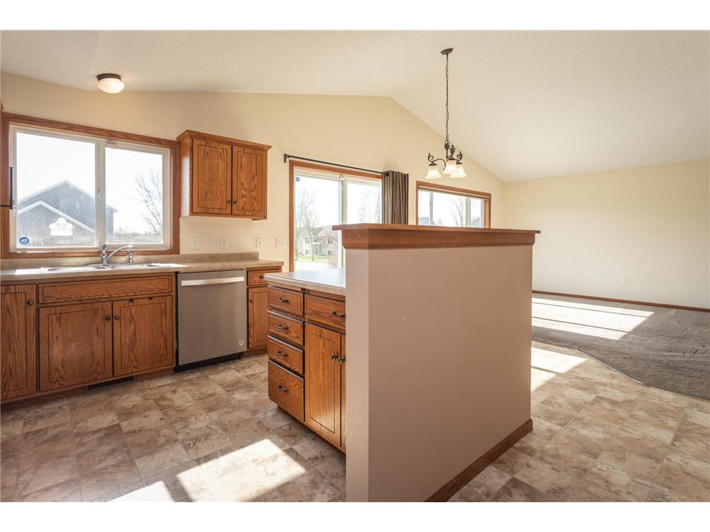 1803 Jasmine Drive Alexandria MN 56308 7054247 image8