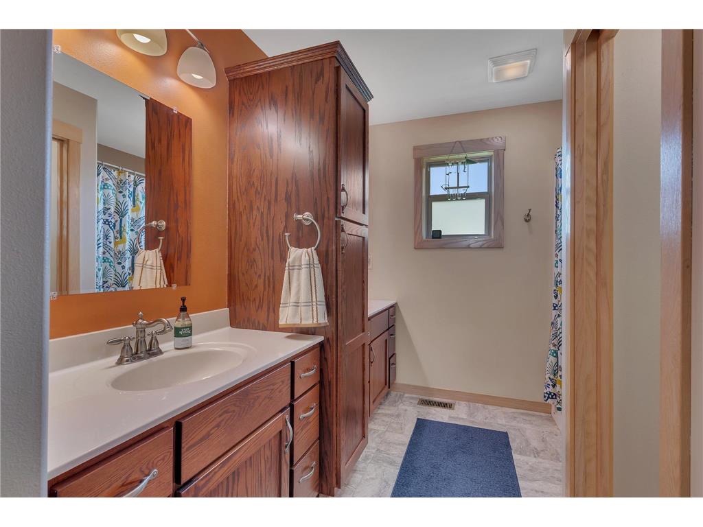 1804 4th Street NE Willmar MN 56201 7101244 image13