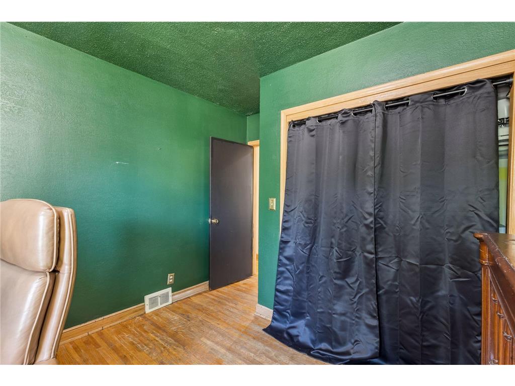 1804 7th Street E Saint Paul MN 55119 7065000 image19
