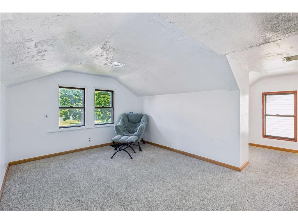 1804 7th Street E Saint Paul MN 55119 7065000 image21