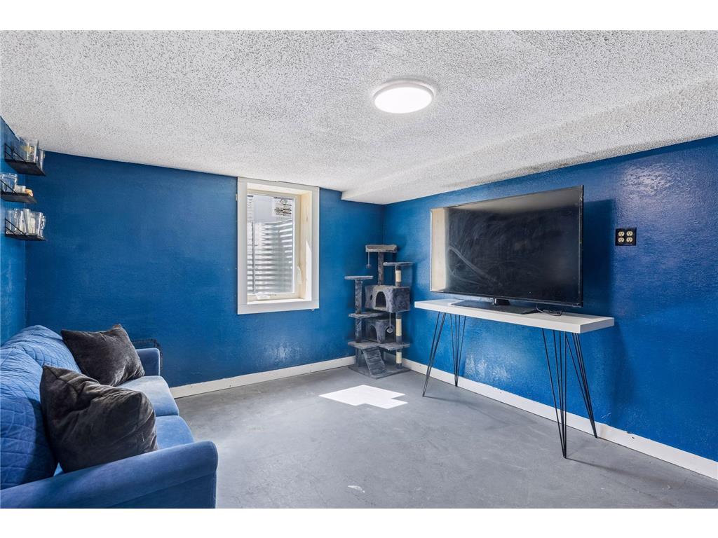 1804 7th Street E Saint Paul MN 55119 7065000 image24