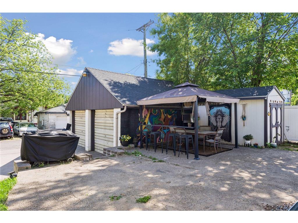 1804 7th Street E Saint Paul MN 55119 7065000 image34