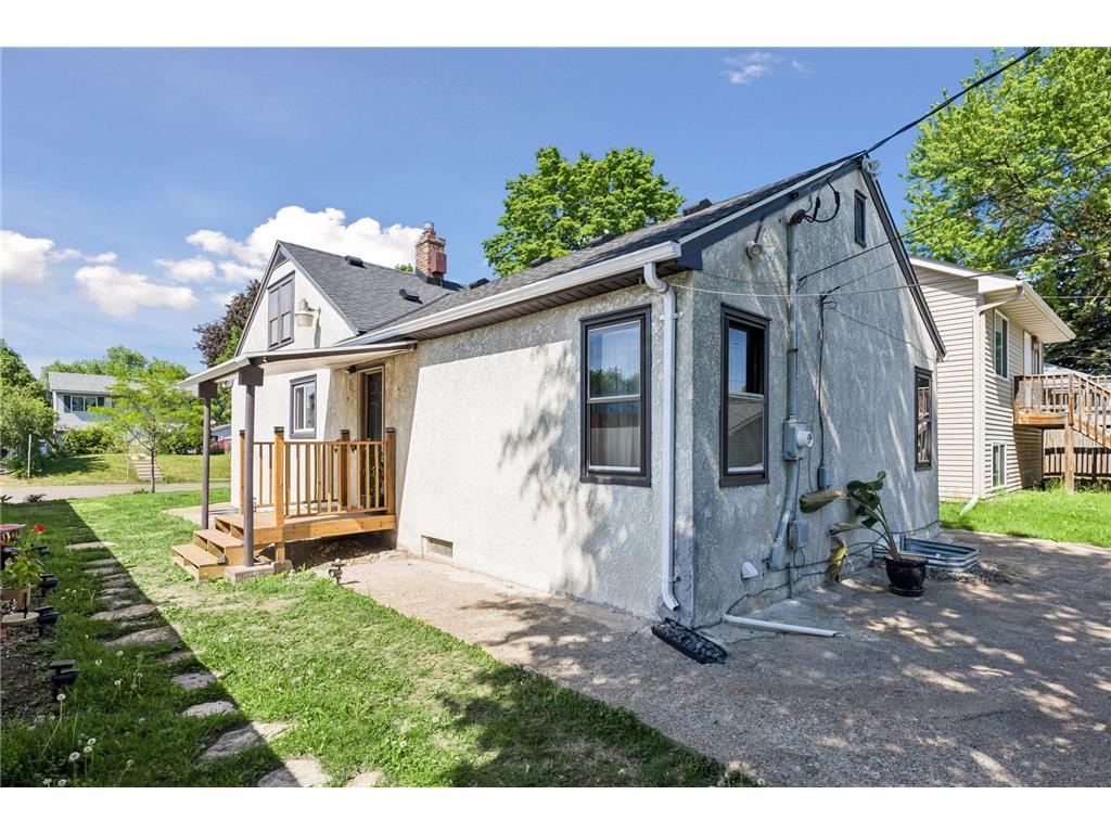 1804 7th Street E Saint Paul MN 55119 7065000 image4