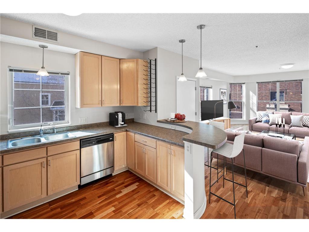 1805 3rd Avenue S #201 Minneapolis MN 55404 7041776 image4
