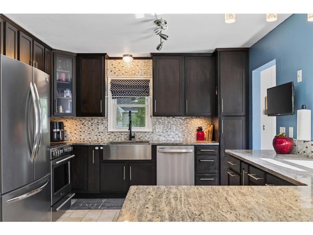 1805 42nd Avenue NE Columbia Heights MN 55421 7109955 image10