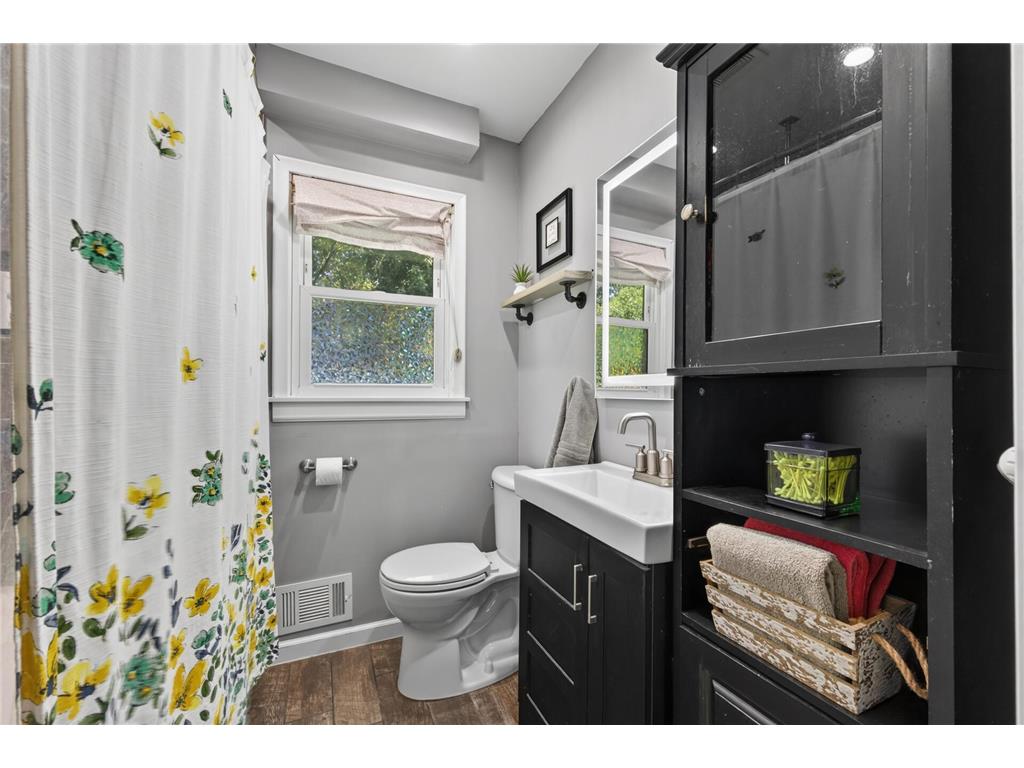 1805 42nd Avenue NE Columbia Heights MN 55421 7109955 image22