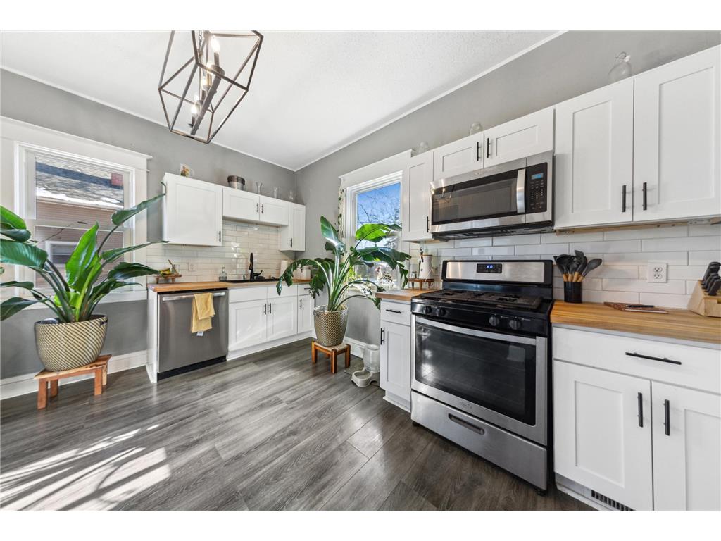 1805 Case Avenue E Saint Paul MN 55119 6327175 image1