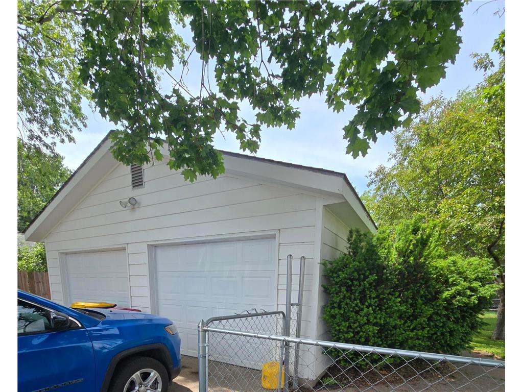 1805 Division Street W Faribault MN 55021 7086102 image12
