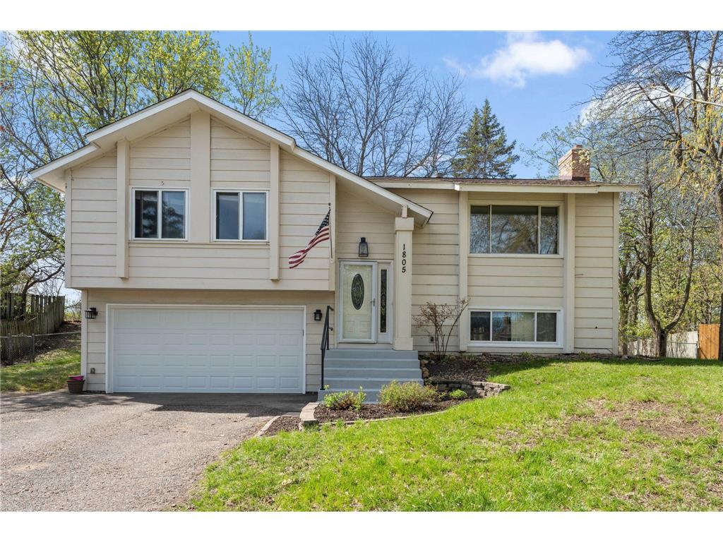 1805 E 115th Street Burnsville MN 55337 7064294 image1