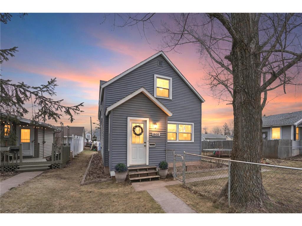 1805 E 8th Street Superior WI 54880 7060869 image1