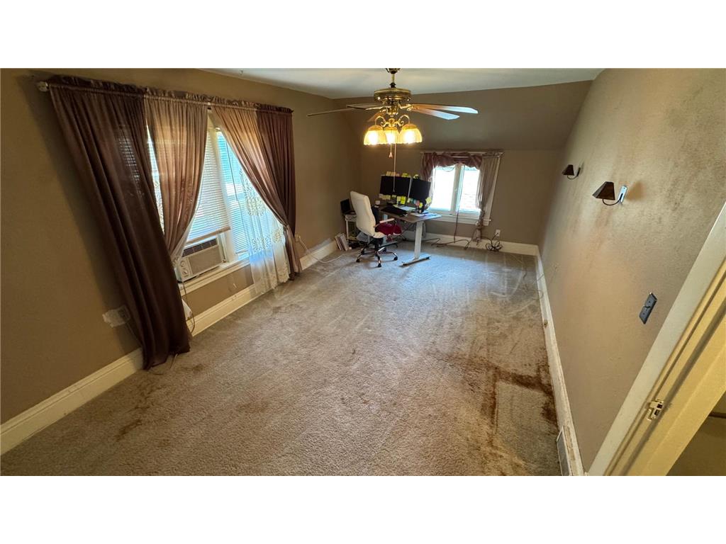 1805 Fulham Street Lauderdale MN 55113 7106418 image17