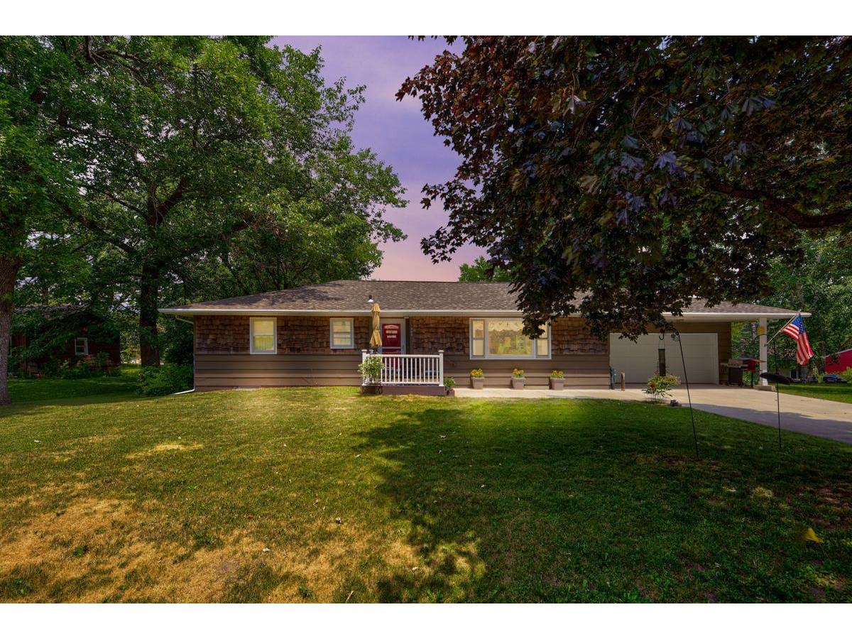 1805 Oakwood Terrace, Albert Lea, MN, 56007 MLS 6013981 Edina Realty