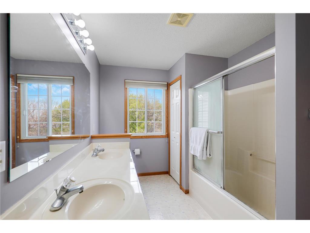 1805 Pintail Avenue Shakopee MN 55379 7046200 image32