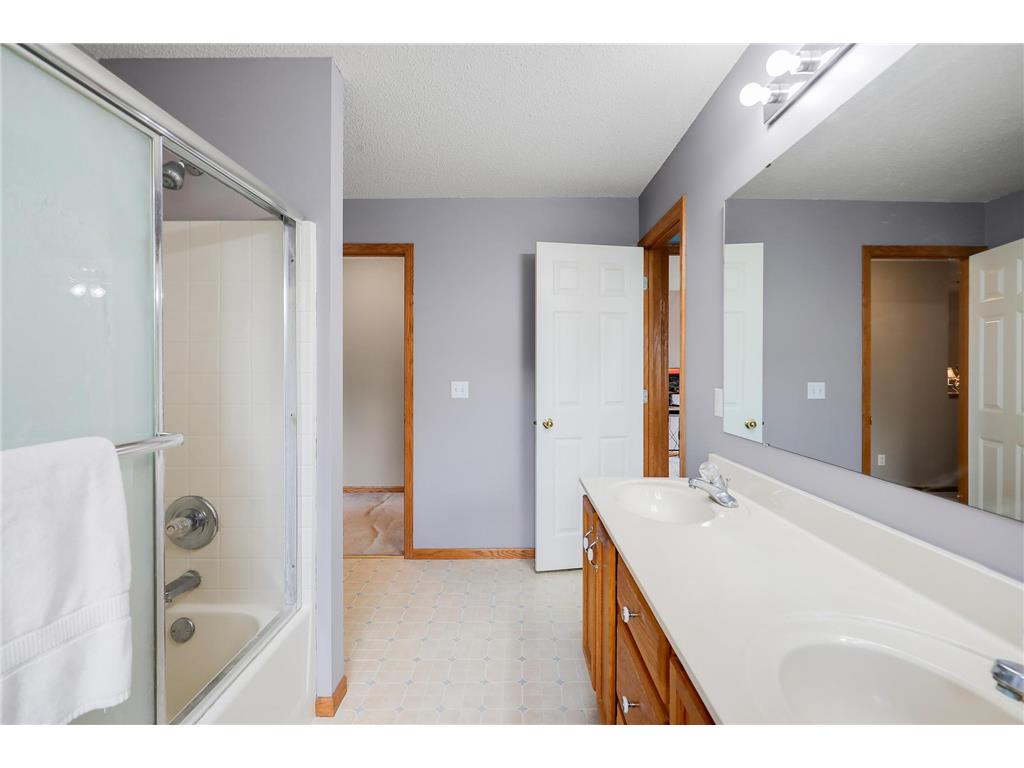 1805 Pintail Avenue Shakopee MN 55379 7046200 image33