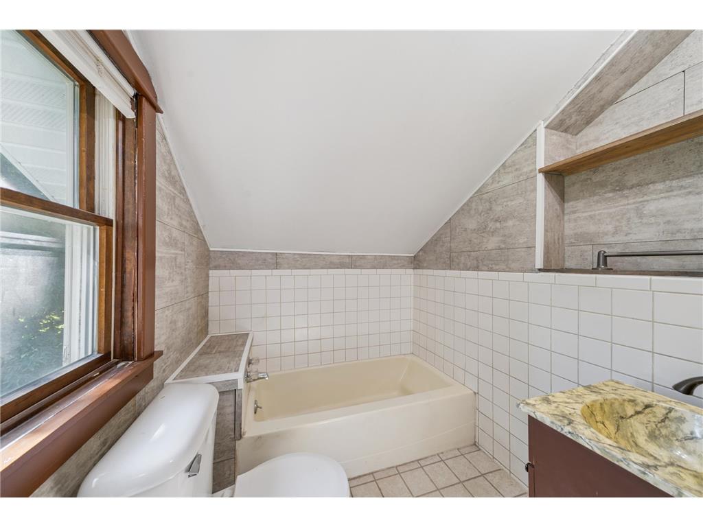 1806 100th Avenue Garfield Twp WI 54009 6762387 image16