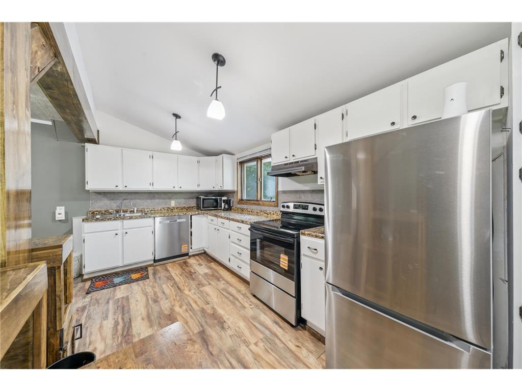 1806 100th Avenue Garfield Twp WI 54009 6762387 image6