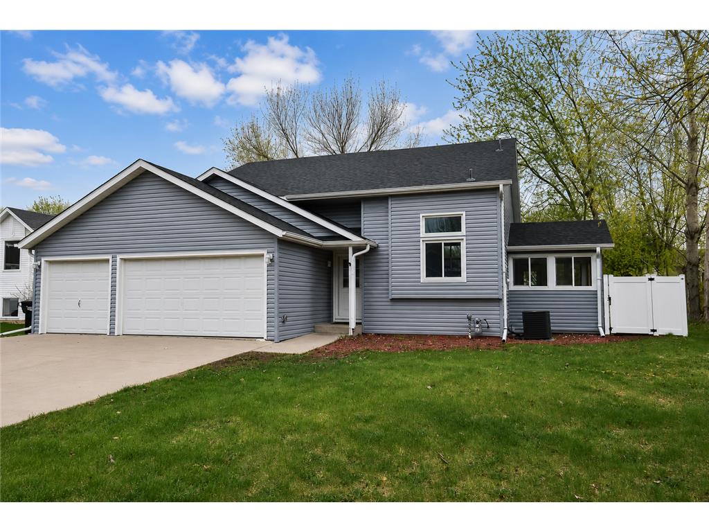 1806 36 1/2 Avenue S Fargo ND 58104 7073921 image1