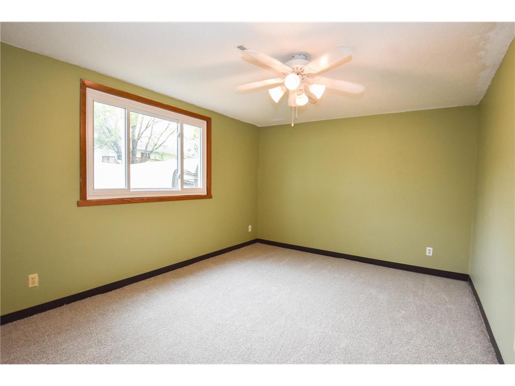 1806 36 1/2 Avenue S Fargo ND 58104 7073921 image27