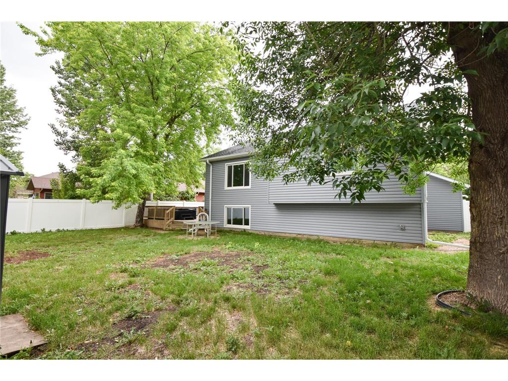 1806 36 1/2 Avenue S Fargo ND 58104 7073921 image46