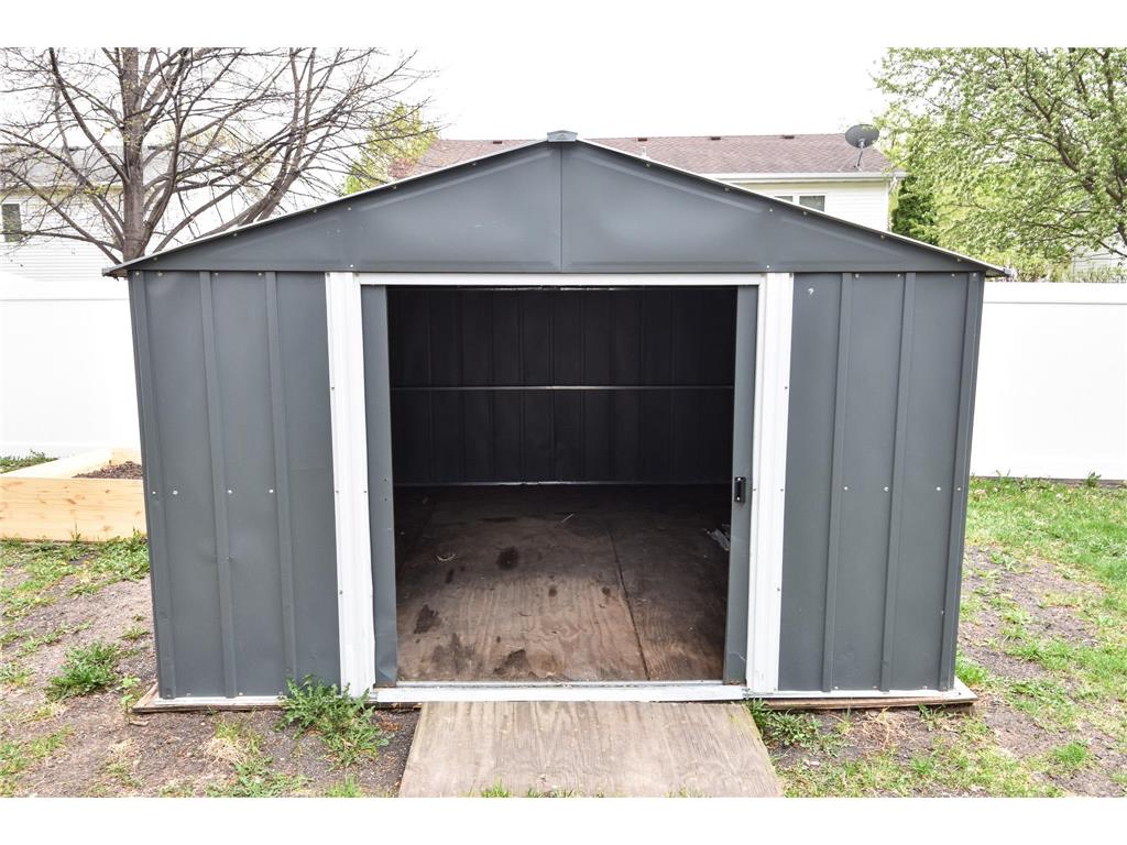 1806 36 1/2 Avenue S Fargo ND 58104 7073921 image52