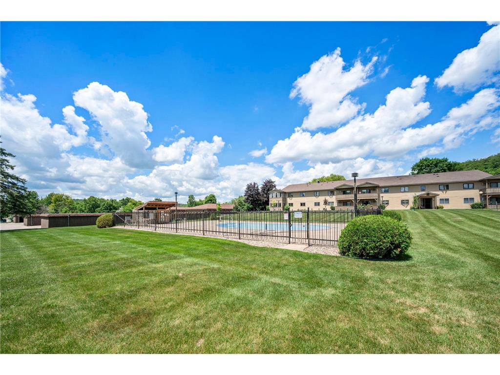 1806 Pioneer Road #113 Red Wing MN 55066 7096224 image25