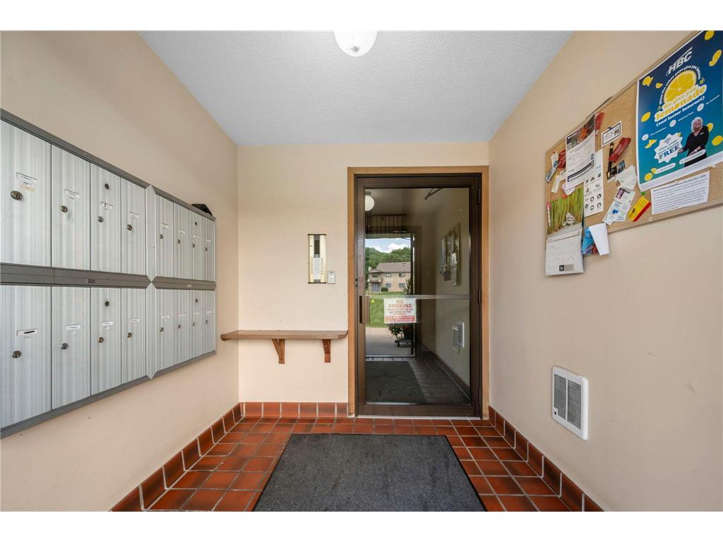 1806 Pioneer Road #113 Red Wing MN 55066 7096224 image6