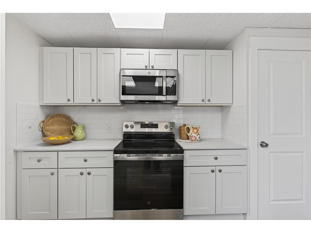1806 Sherwood Avenue Saint Paul MN 55119 7087464 image12