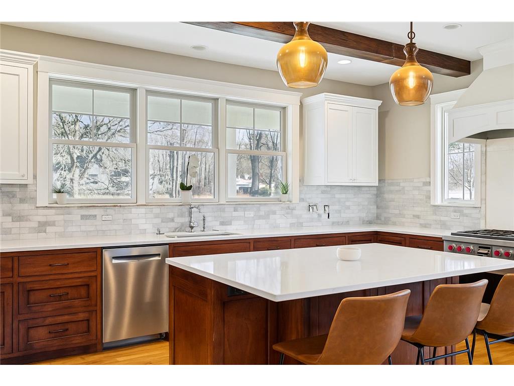 18065 Berry Lane Deephaven MN 55391 6812092 image10