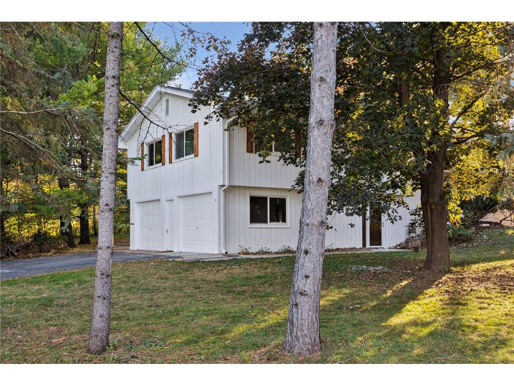 18065 Berry Lane Deephaven MN 55391 6812092 image4