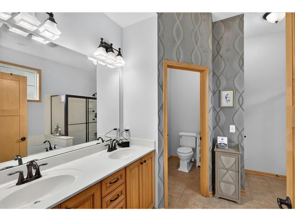 18067 76th Place N Maple Grove MN 55311 7099135 image32