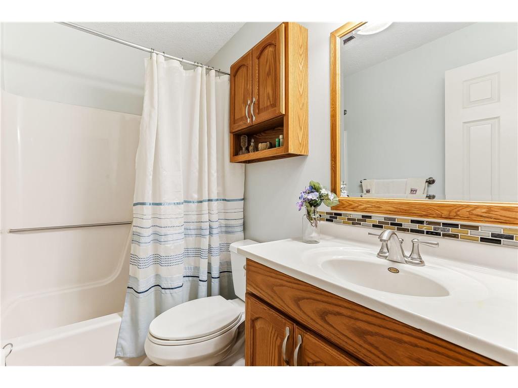 1807 1/2 County Road E East #34 White Bear Lake MN 55110 6808308 image18