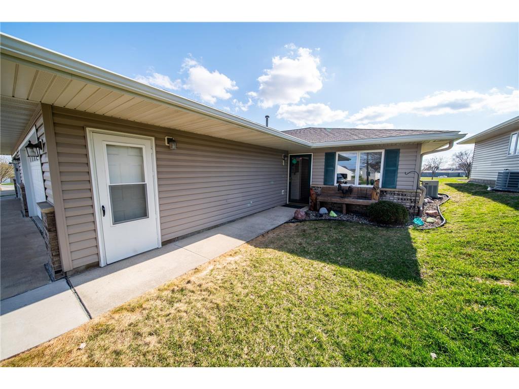 1807 1st Ave NE Stewartville MN 55976 6679753 image1