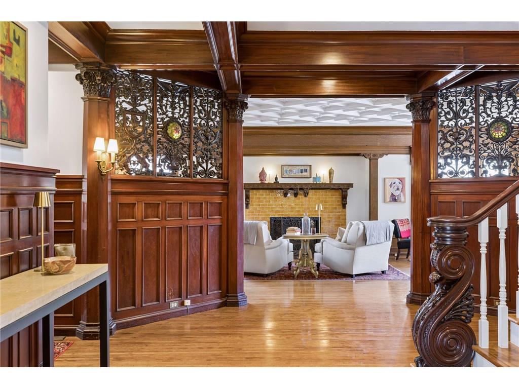 1807 Dupont Avenue S Minneapolis MN 55403 7036814 image10