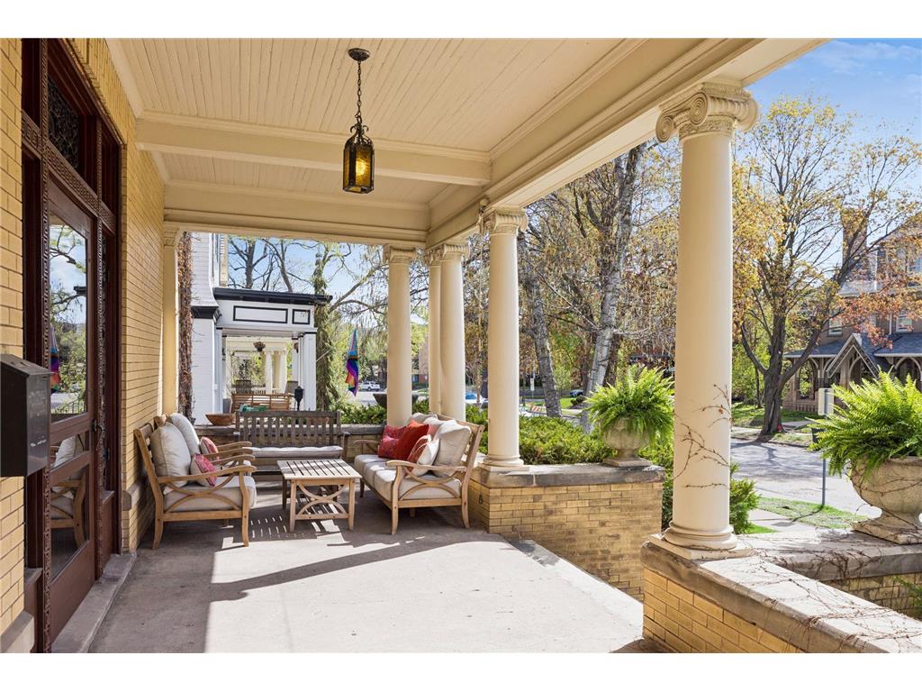 1807 Dupont Avenue S Minneapolis MN 55403 7036814 image2