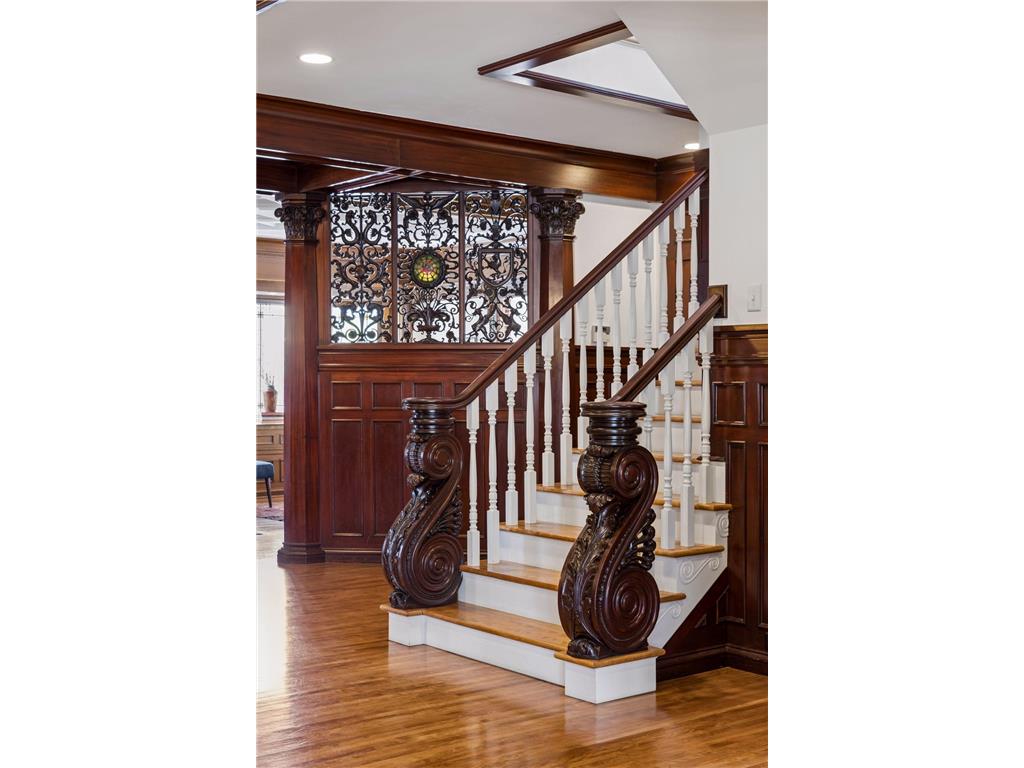 1807 Dupont Avenue S Minneapolis MN 55403 7036814 image22