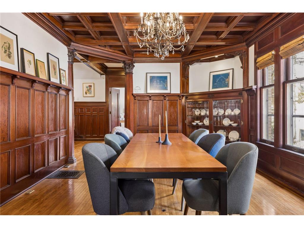 1807 Dupont Avenue S Minneapolis MN 55403 7036814 image26