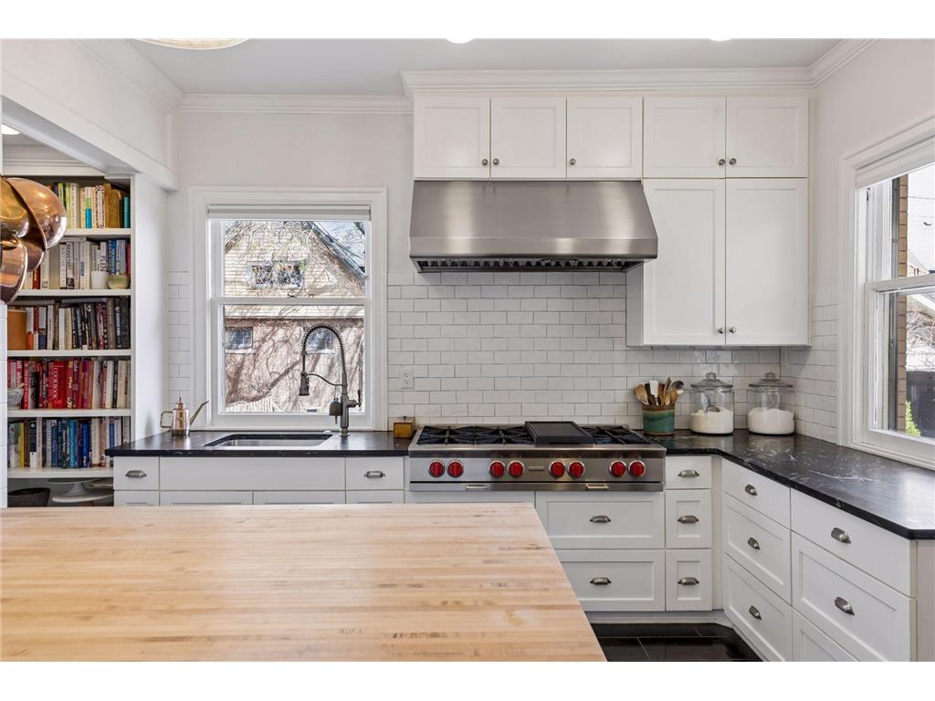 1807 Dupont Avenue S Minneapolis MN 55403 7036814 image28