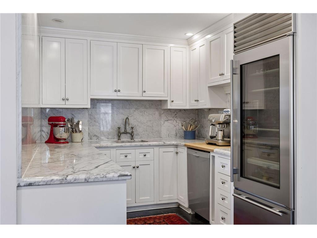 1807 Dupont Avenue S Minneapolis MN 55403 7036814 image34