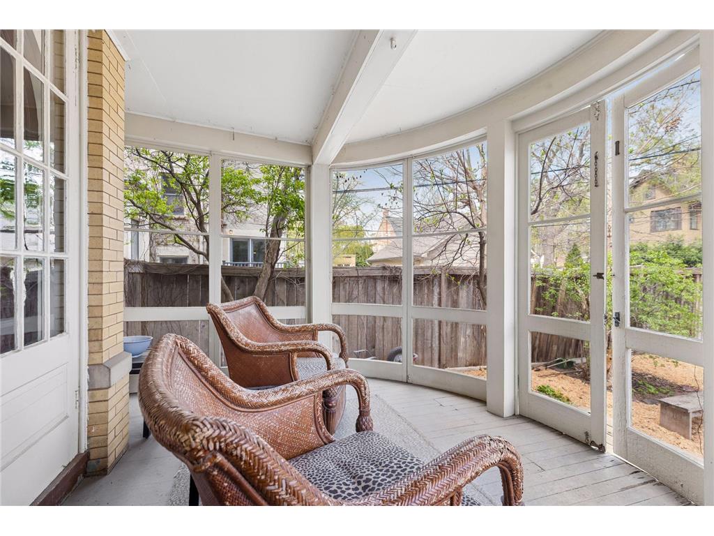1807 Dupont Avenue S Minneapolis MN 55403 7036814 image38