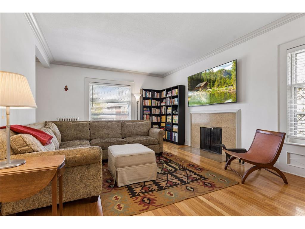 1807 Dupont Avenue S Minneapolis MN 55403 7036814 image43