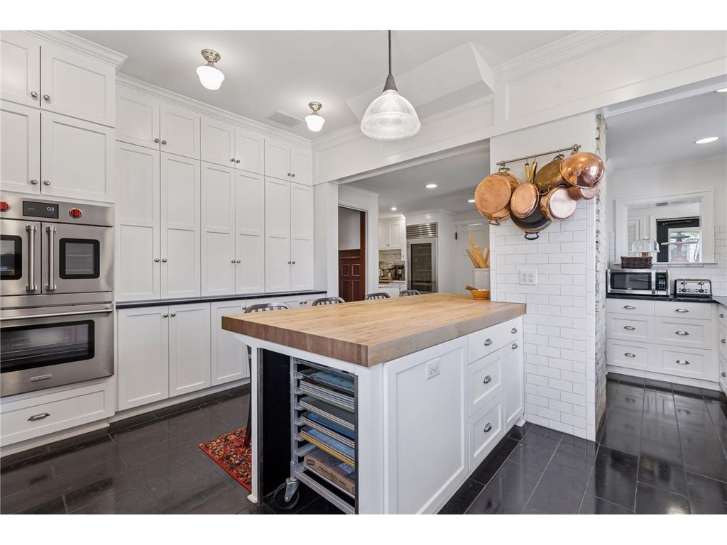 1807 Dupont Avenue S Minneapolis MN 55403 7036814 image6