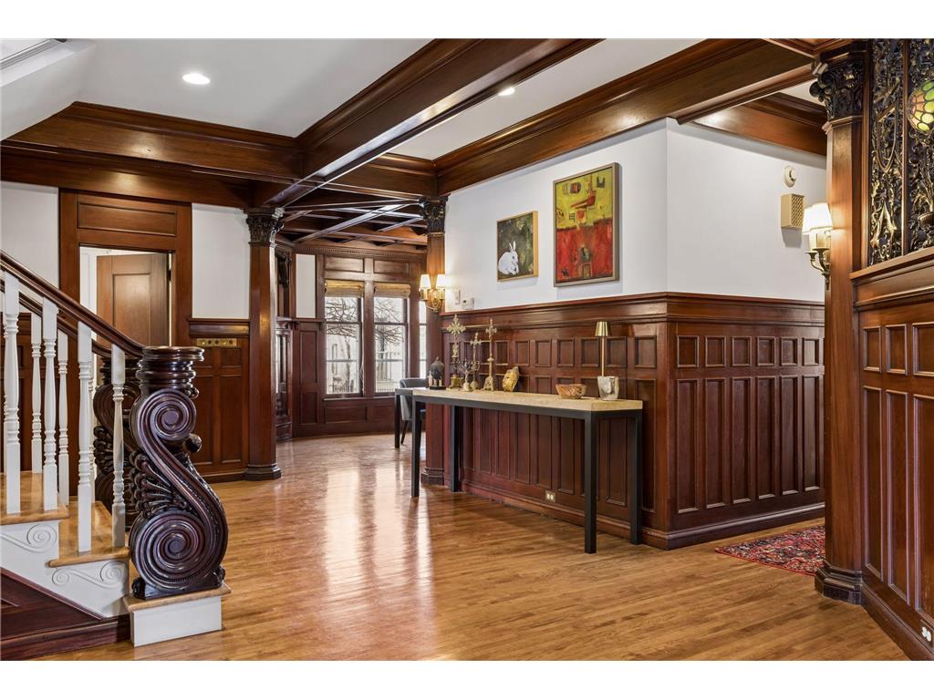 1807 Dupont Avenue S Minneapolis MN 55403 7036814 image7
