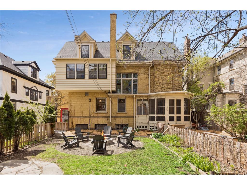 1807 Dupont Avenue S Minneapolis MN 55403 7036814 image80